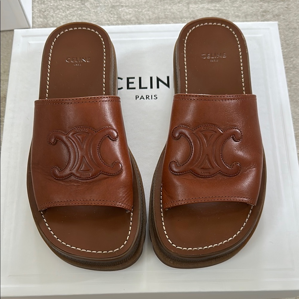 Celine Tan Leather triomphe Slides